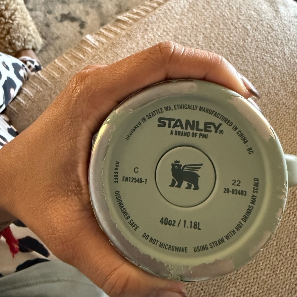 Stanley 40oz cup - Picture 4 of 4